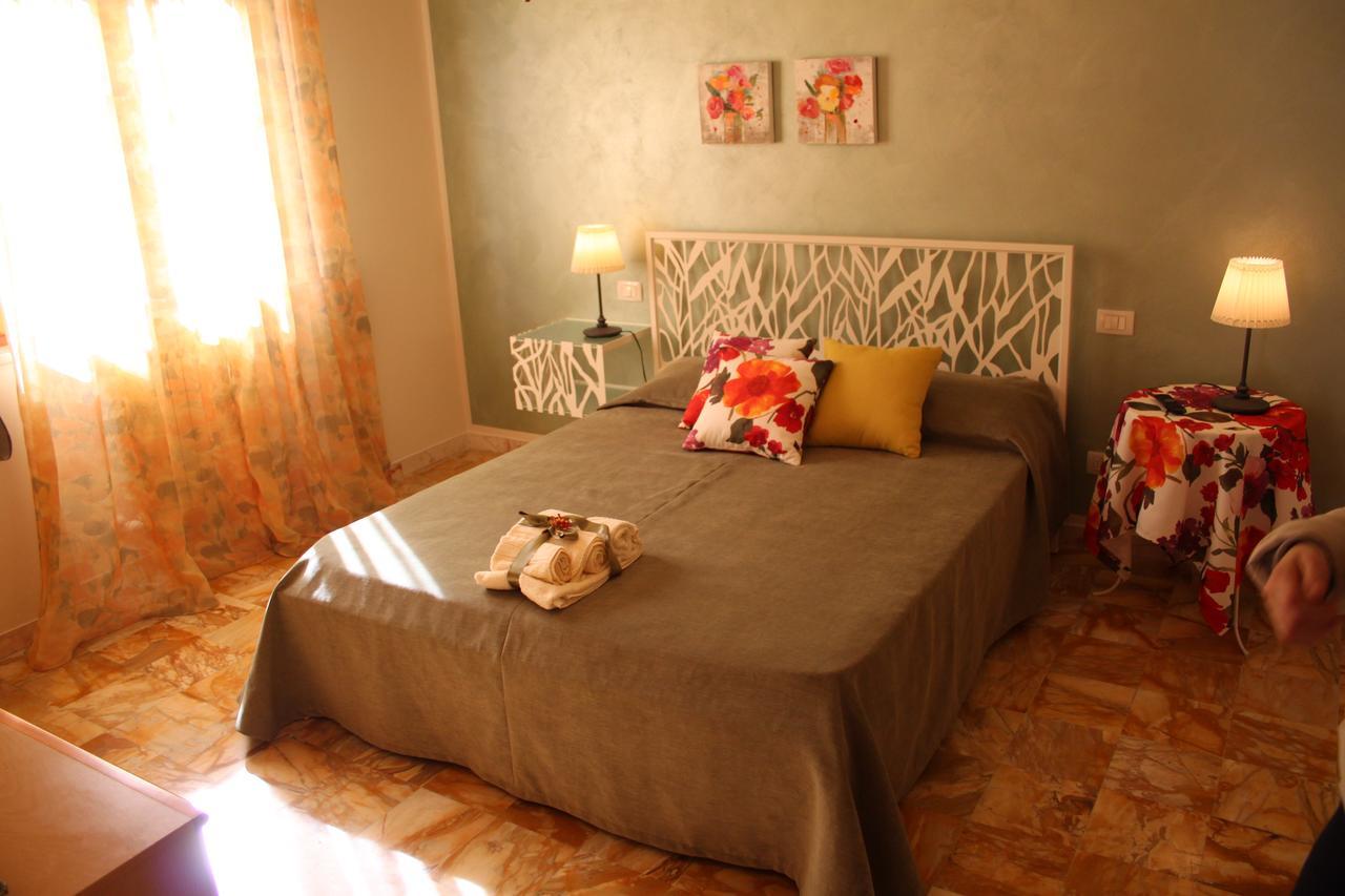 Affittacamere Casa Mac & Rose San Quirico dʼOrcia Kültér fotó